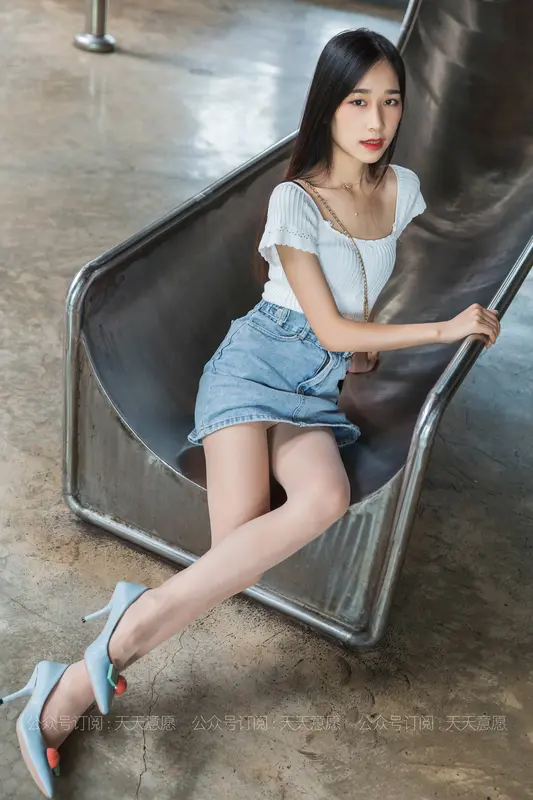 2021.04.29 丝享家792:美子《玩滑滑梯》 - IESS