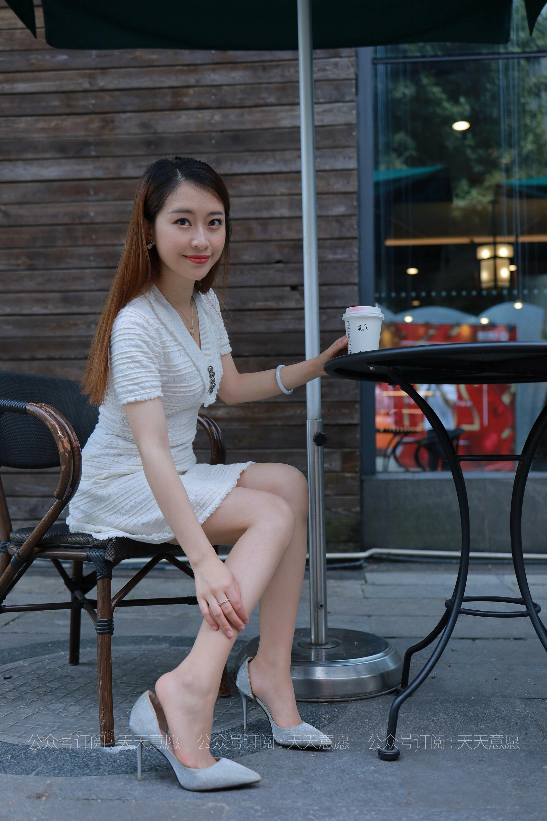 [IESS异思趣向] 2021.05.25 丝享家814:小婕《肉丝白裙俏佳人》 3